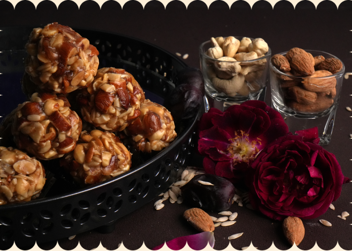 Khajoor Dryfruit Laddu — 16 Pieces